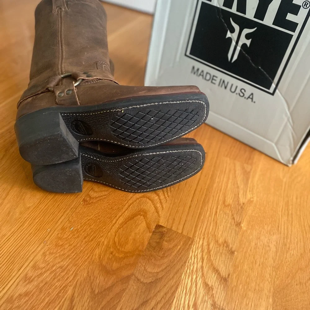 Frye Harness 12R Brown Mid-Calf Boot - Picture 10 of 14